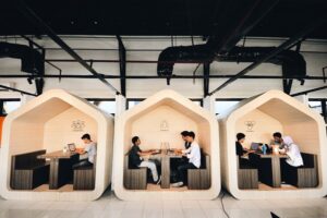 Coworking Space: Pengertian, Kelebihan dan Kekurangan 8 coworking space