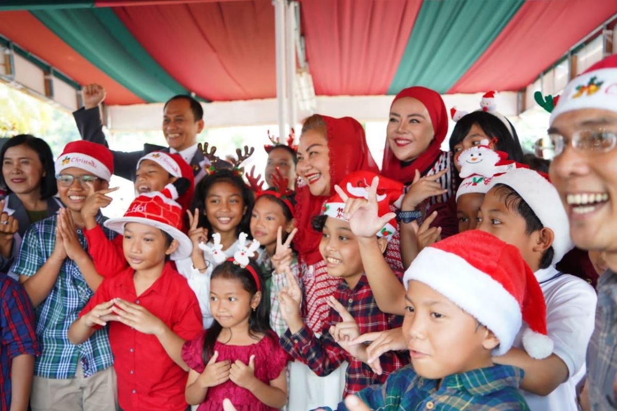 Mengubah Cuti Natal Menjadi Peluang Emas: Strategi Bisnis Tetap Jalan Selama Liburan